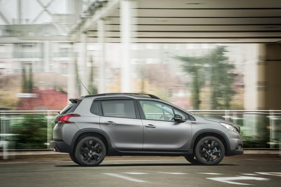  Peugeot 2008 Black Matt 2017 года  (фото 7 из 32)